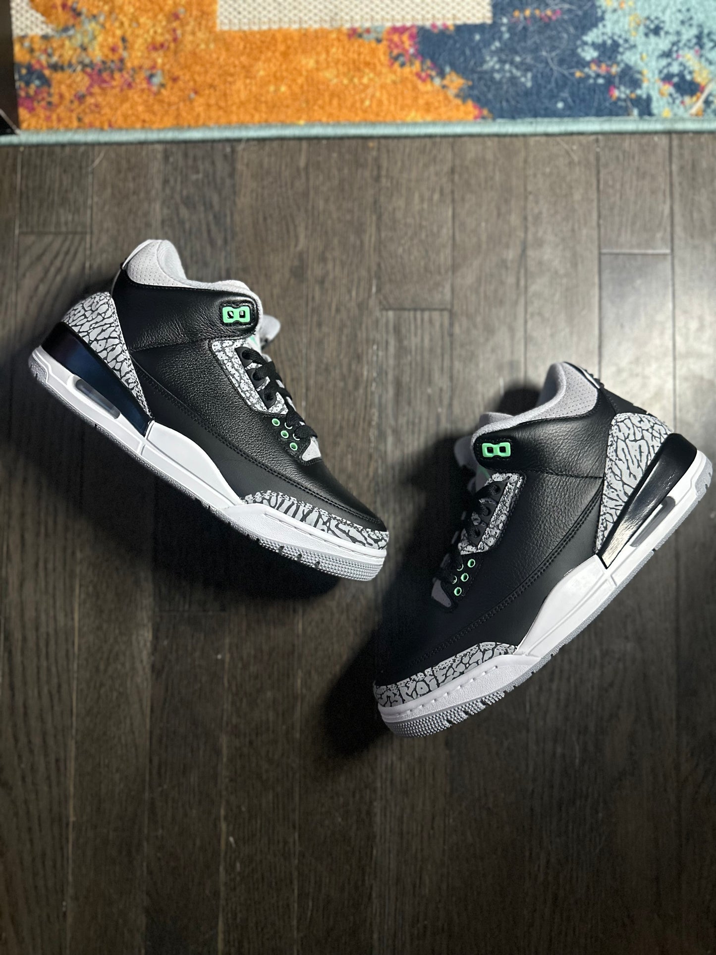 Jordan 3 Retro “Green Glow”