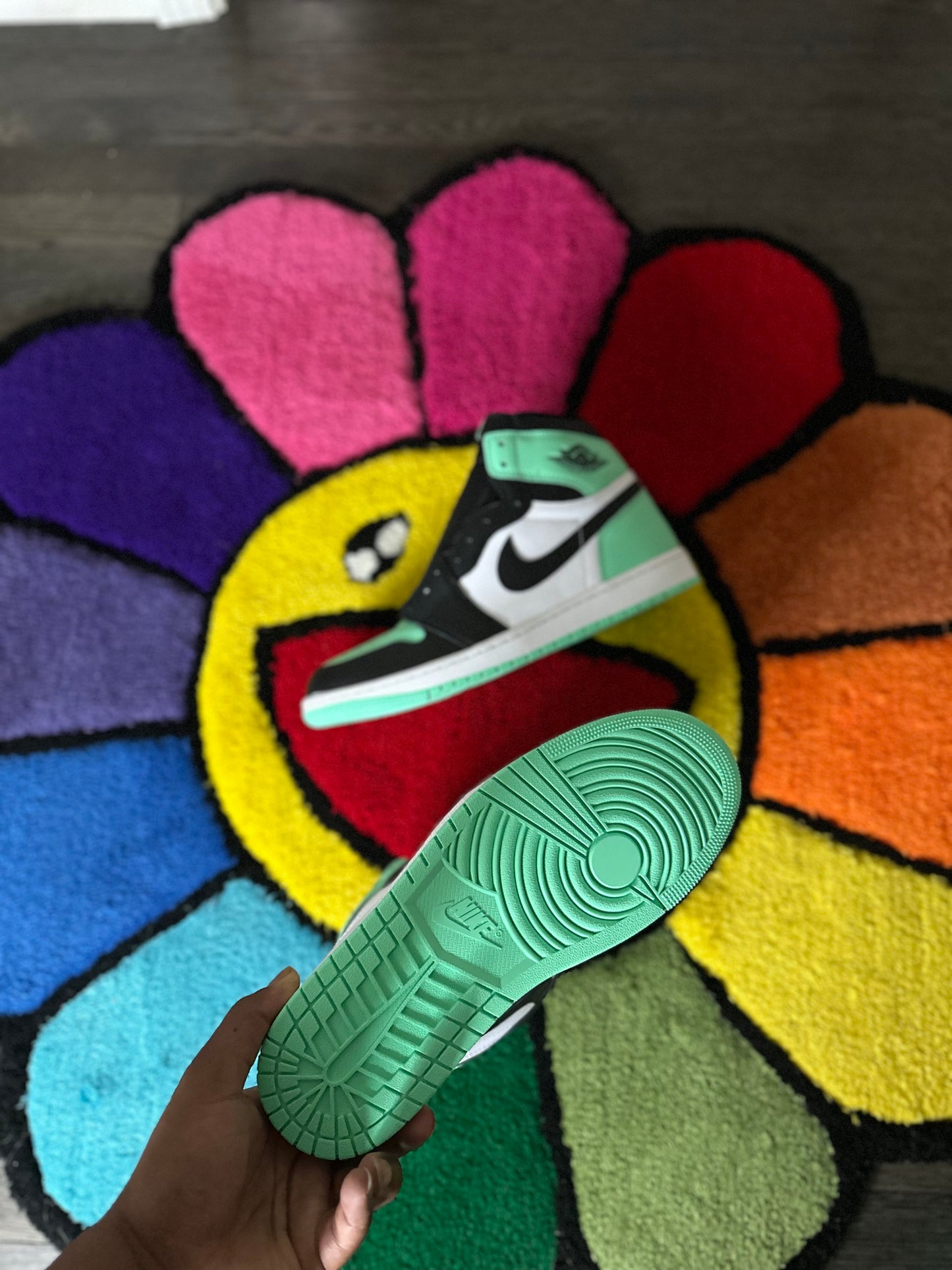 Jordan 1 Retro High OG “Green Glow”