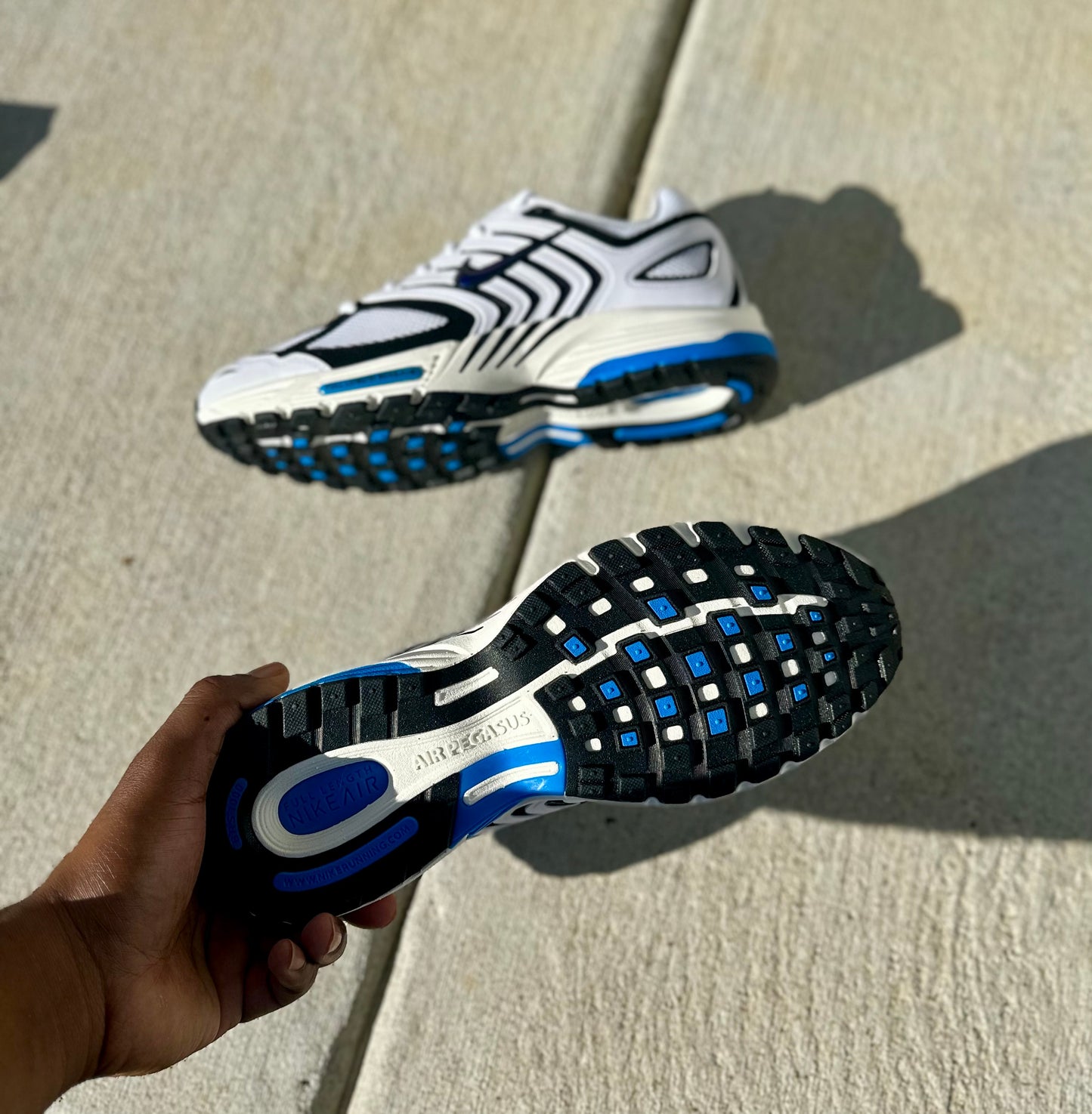 Nike Air Peg 2K5 “White Black Photo Blue”