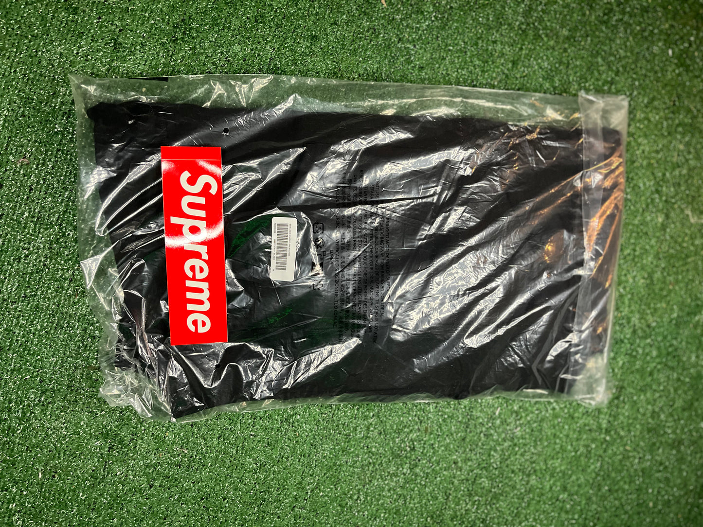 Supreme Box Logo Hooded Sweatshirt
“BLACK”