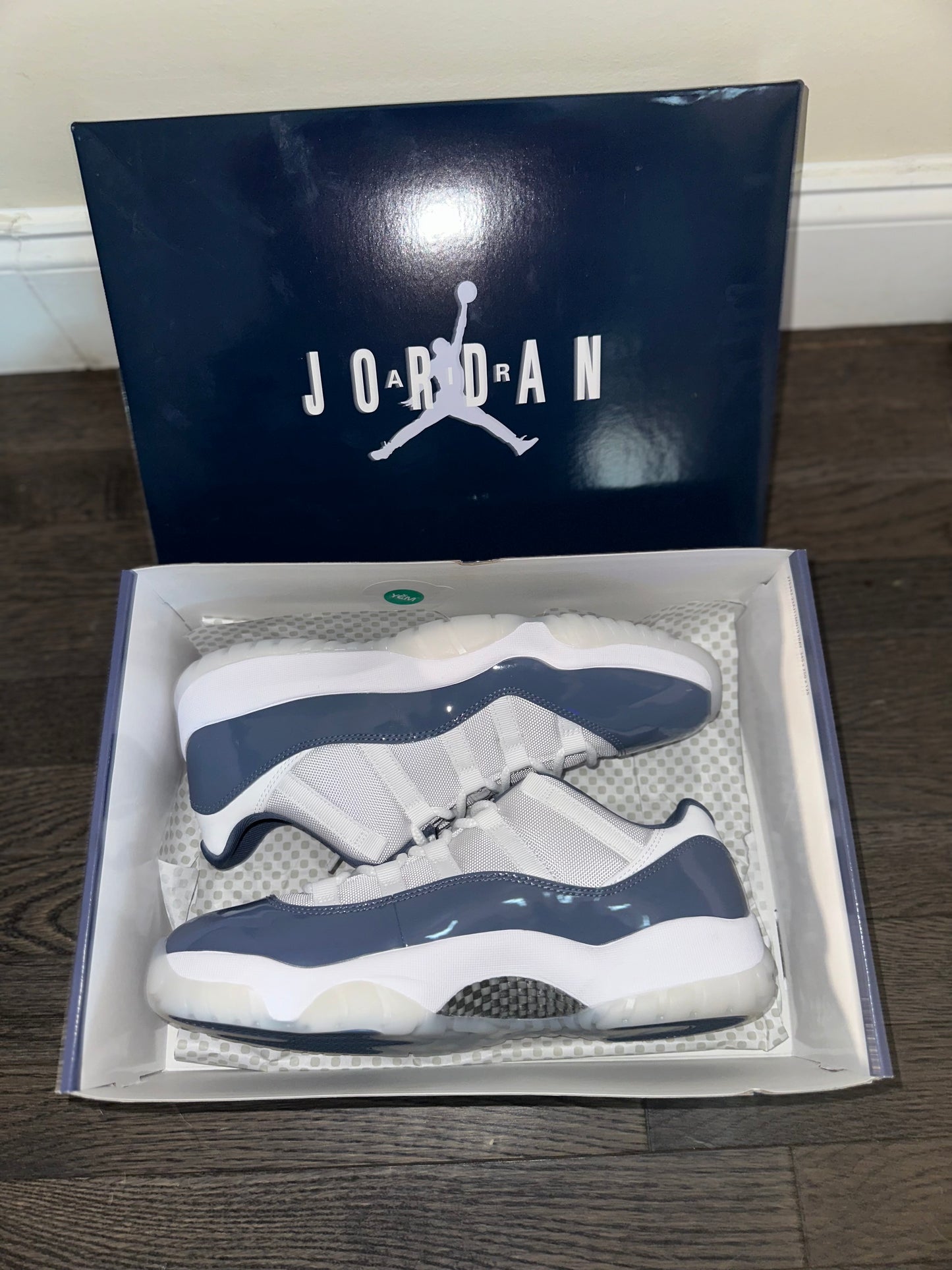 Jordan 11 Retro Low “Diffused Blue”