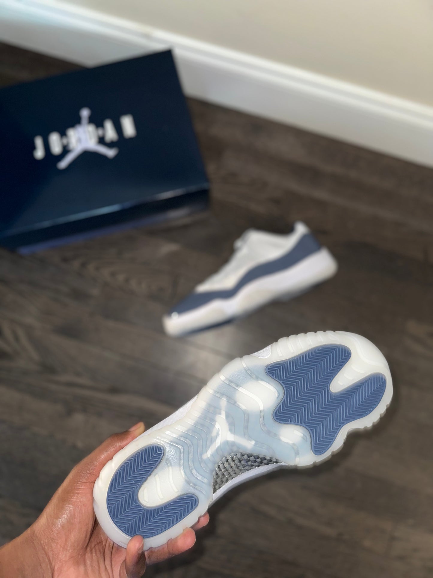 Jordan 11 Retro Low “Diffused Blue”