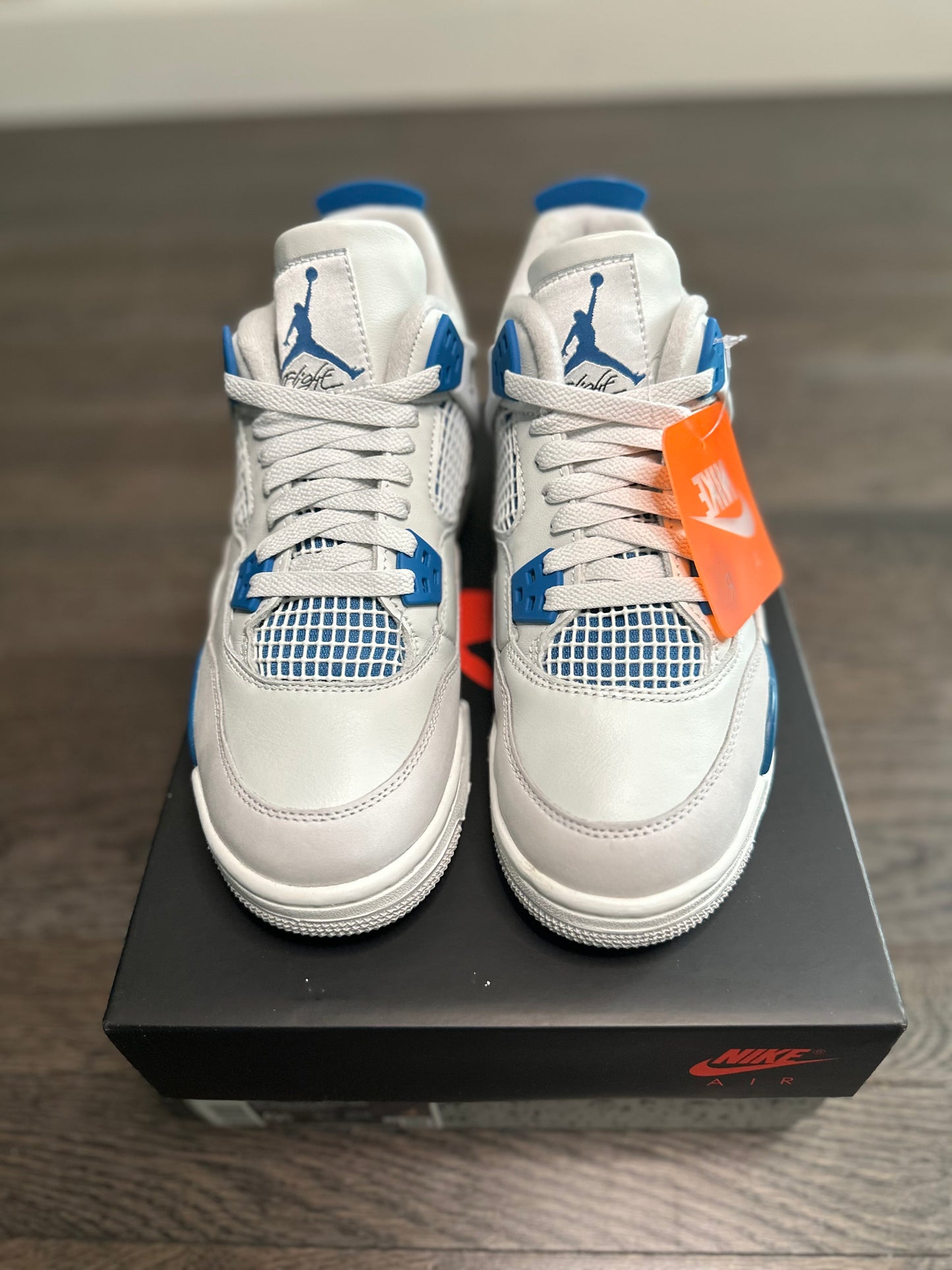 Jordan 4 Retro ‘Military Blue”(2024)