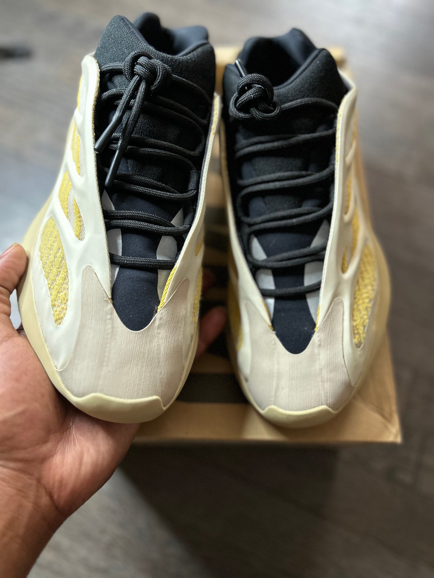 Yeezy 700 V3 “Safflower”