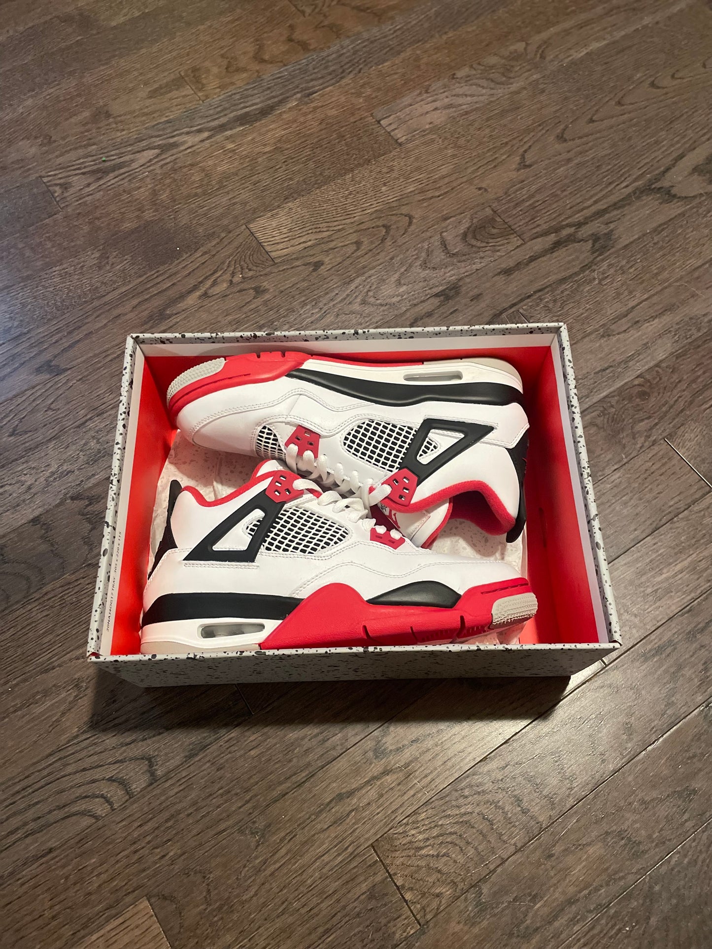 Air Jordan 4 Retro OG GS “Fire Red”