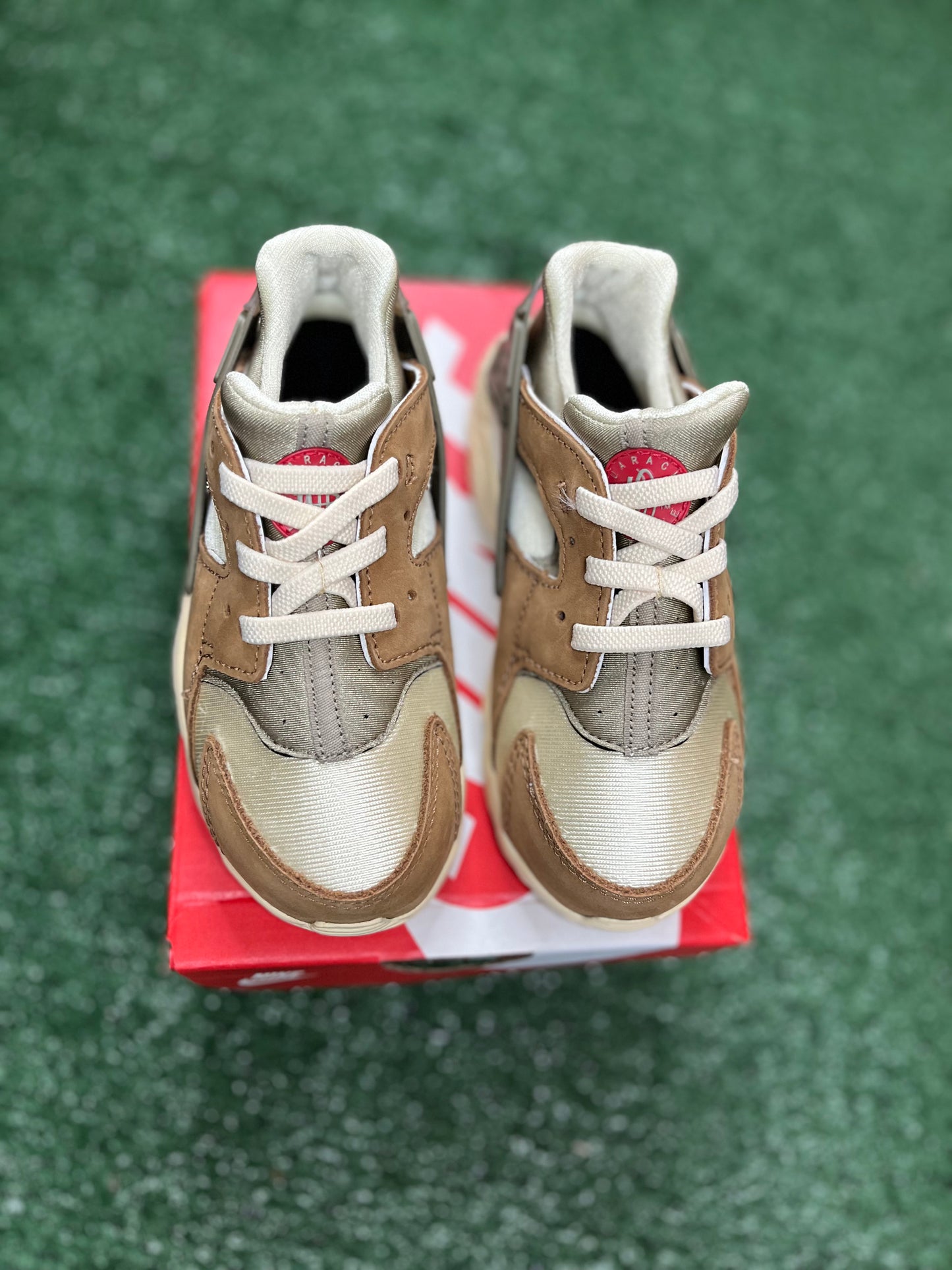 Stussy X Huarache LE TD “Dessert Oak”