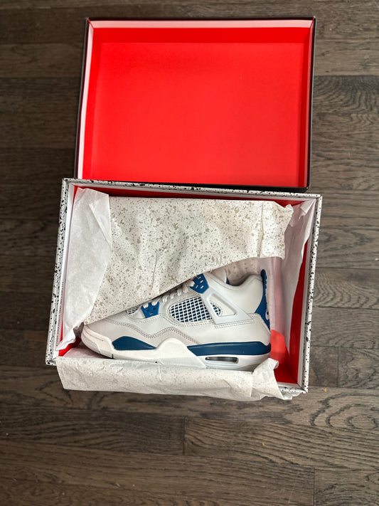 Jordan 4 Retro ‘Military Blue”(2024)