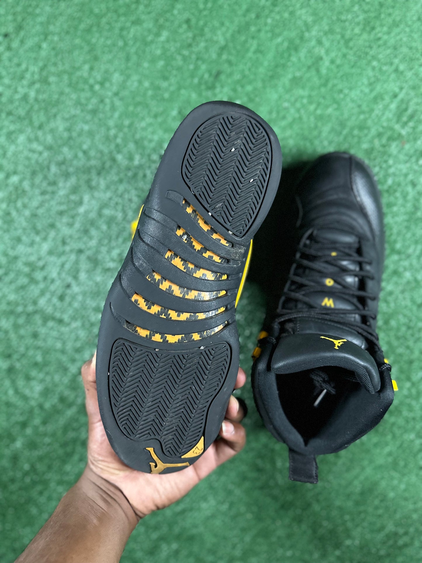 Air Jordan 12 Retro “Black Taxi”