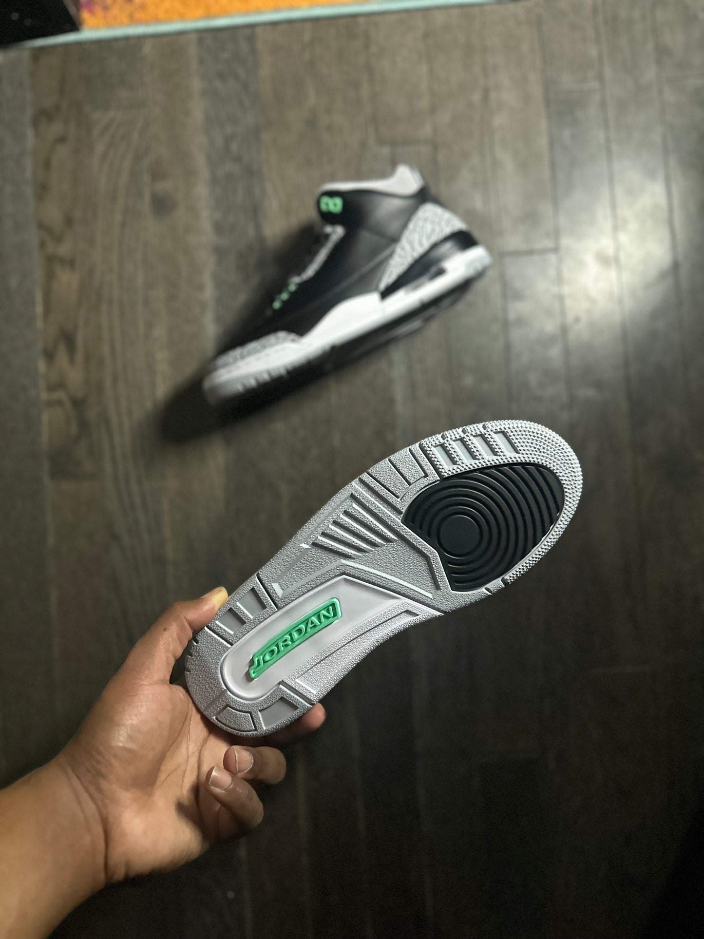 Jordan 3 Retro “Green Glow”