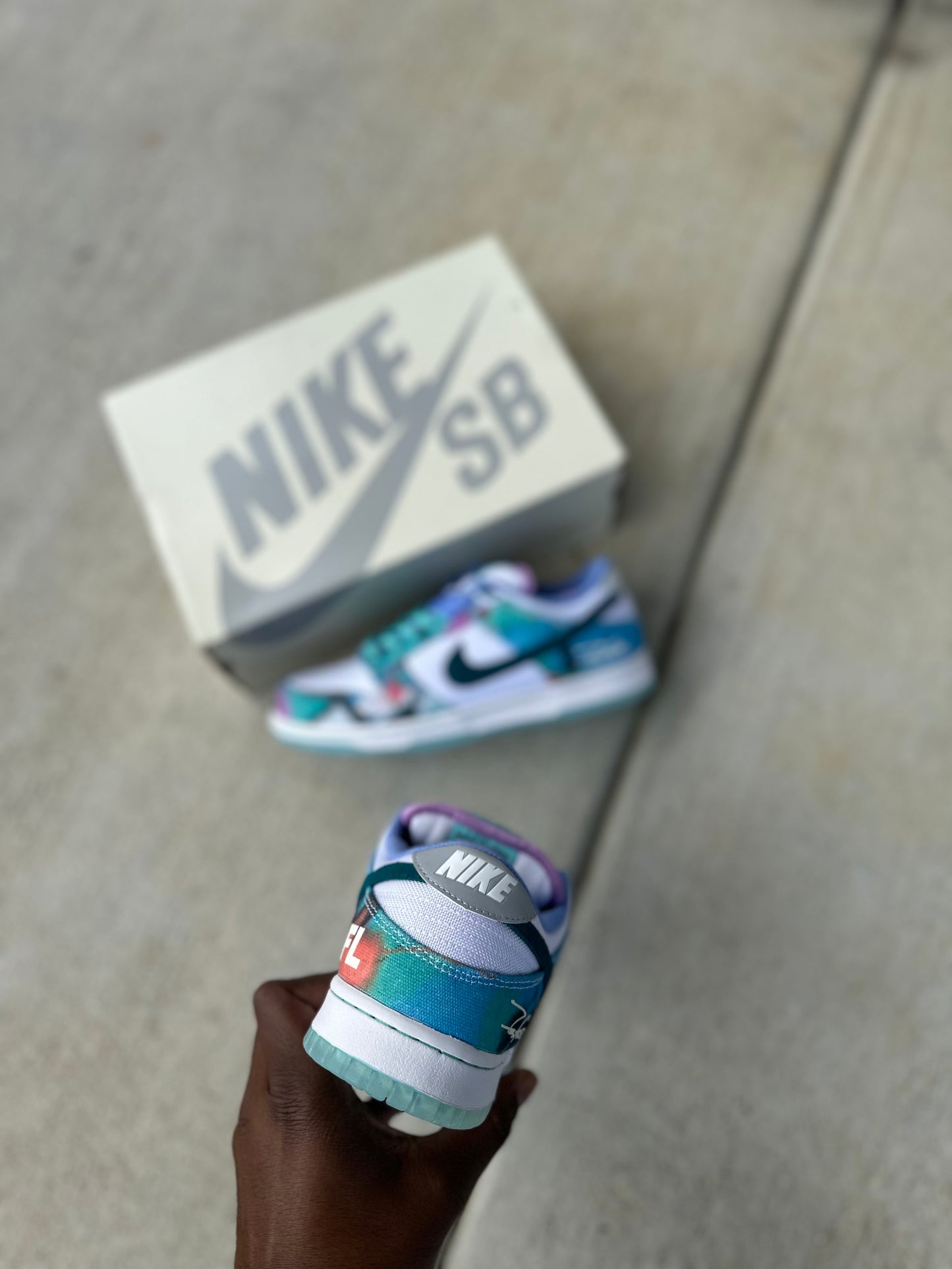 Nike SB Dunk Low “Futura Laboratories Bleached Aqua”