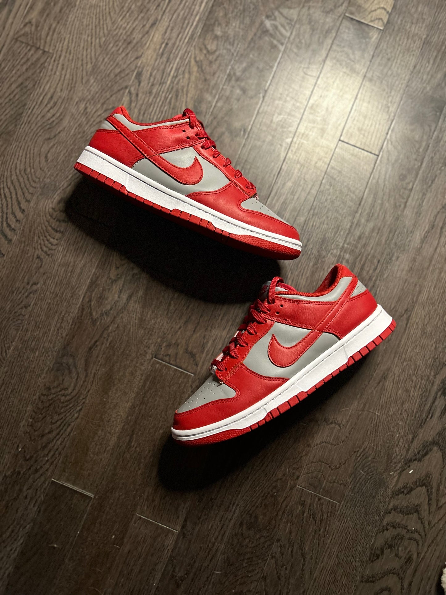 Nike Dunk Low Retro
“Medium Grey Varsity Red UNLV (2021)”