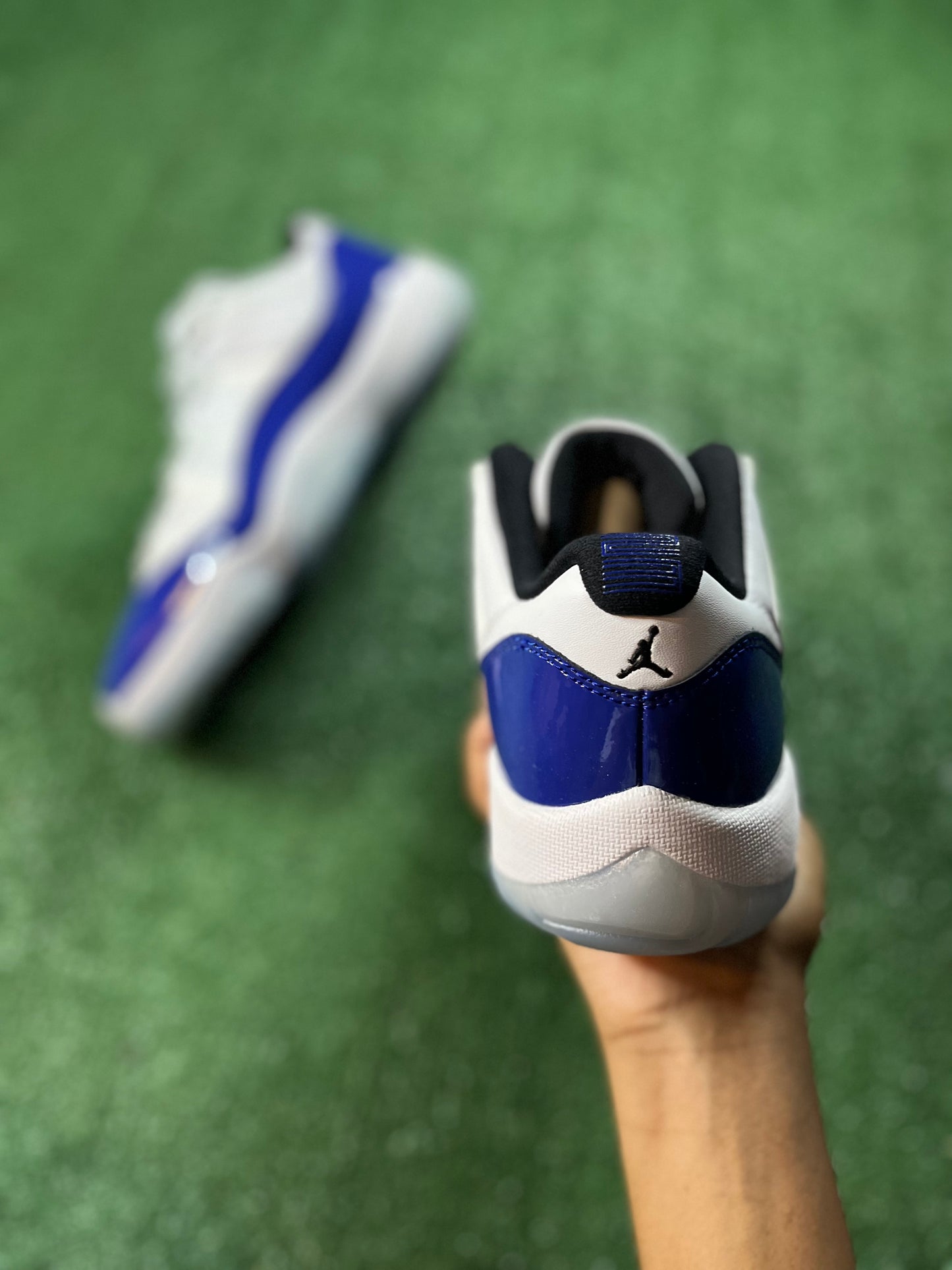 Jordan 11 Retro Low “White Concord”