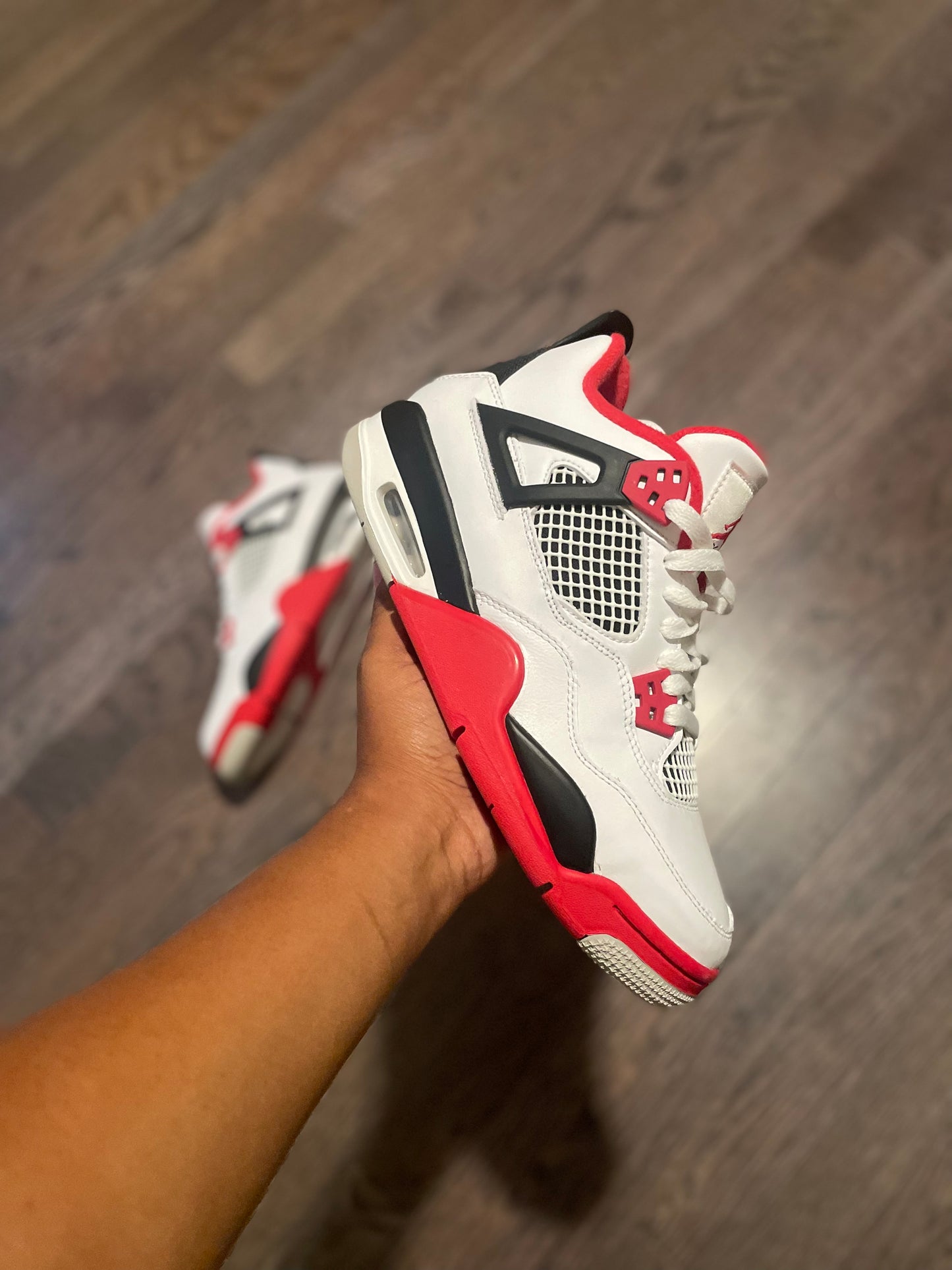 Air Jordan 4 Retro OG GS “Fire Red”