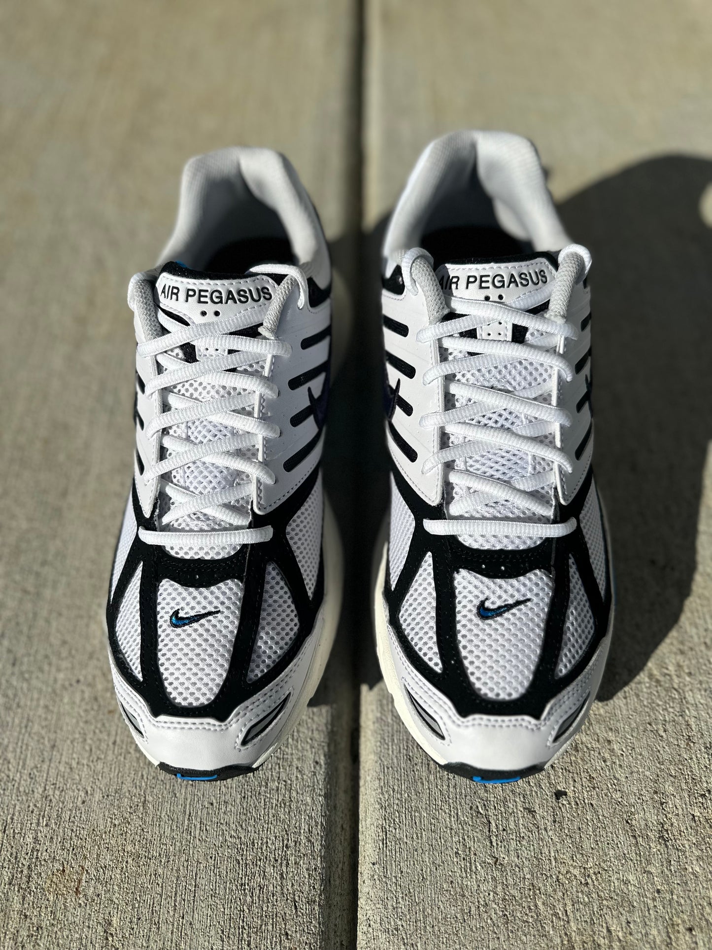 Nike Air Peg 2K5 “White Black Photo Blue”