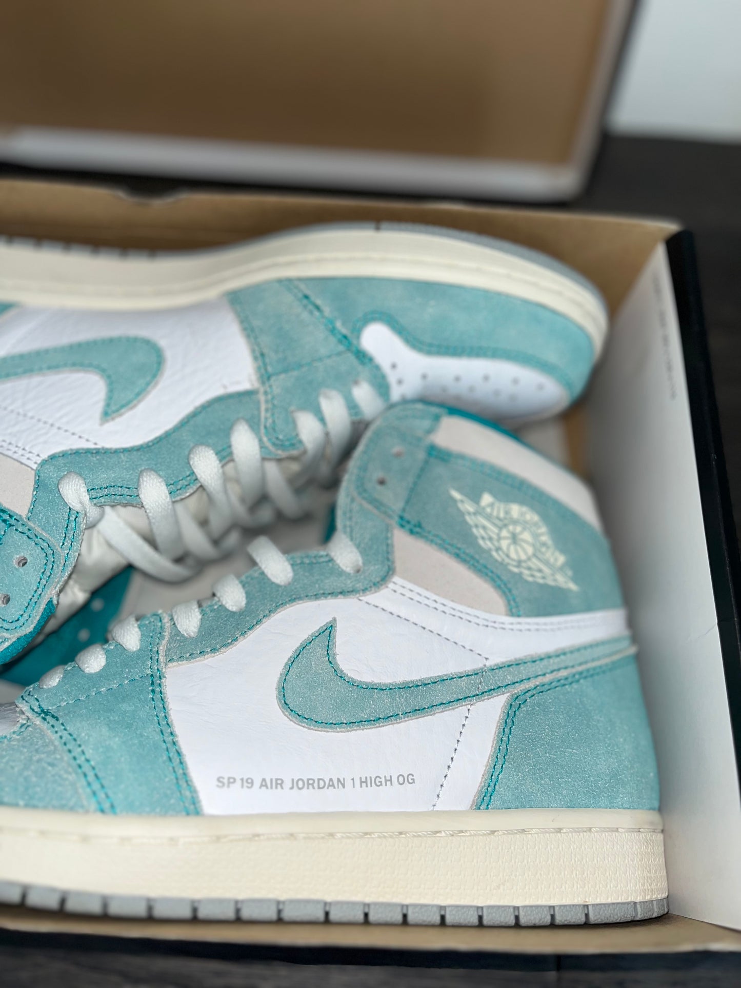 Air Jordan 1 Retro High OG “Turbo Green”