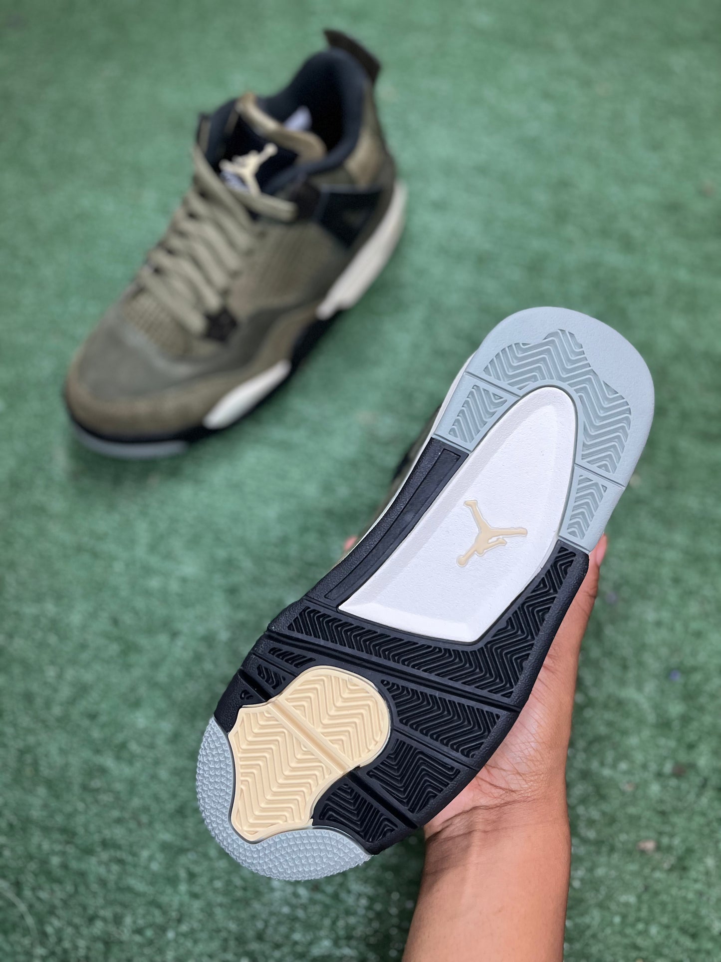 Jordan 4 Retro “Craft Olive”