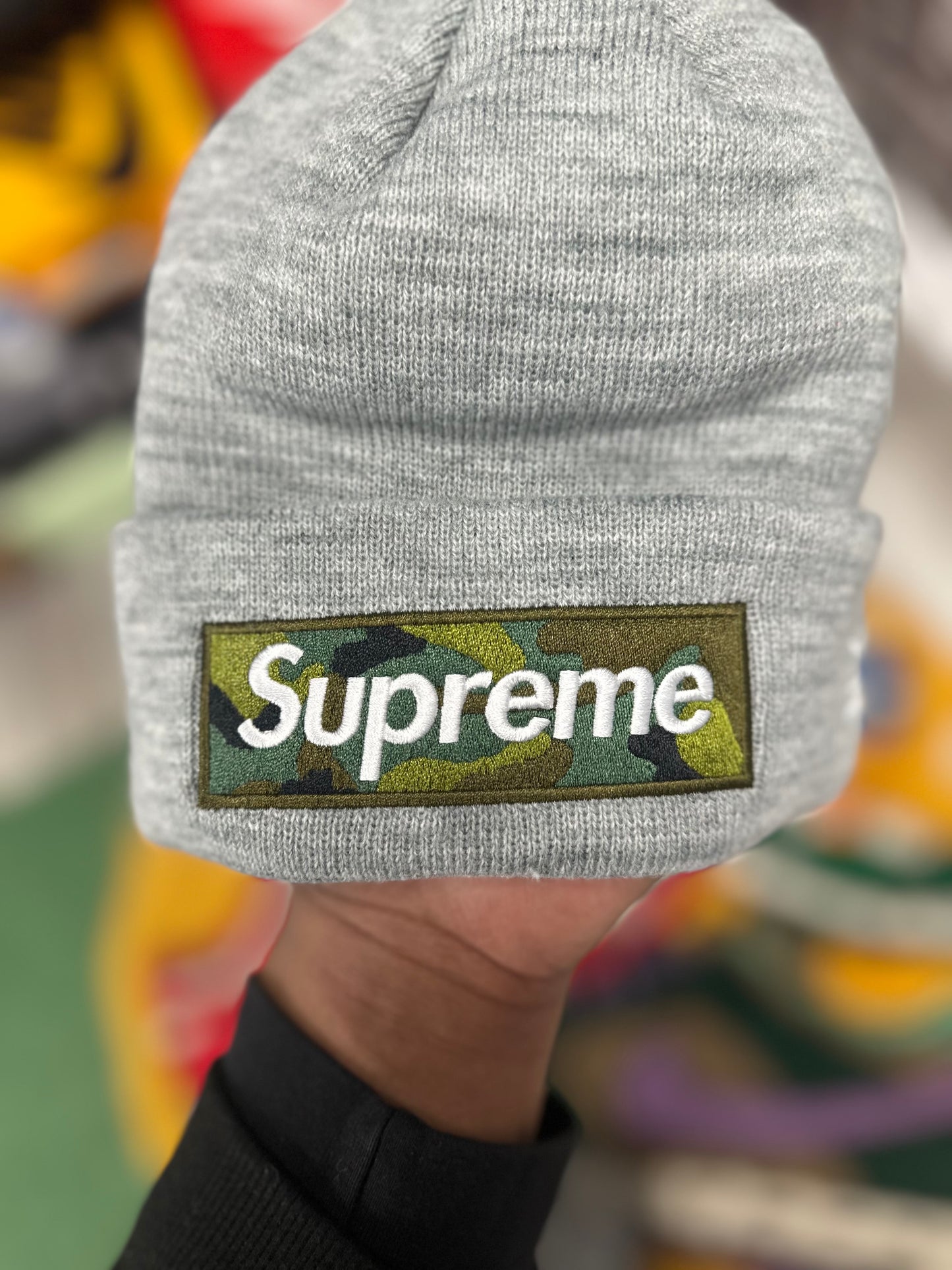 Supreme New Era Box Logo Beanie “Heather Grey” (FW23)
