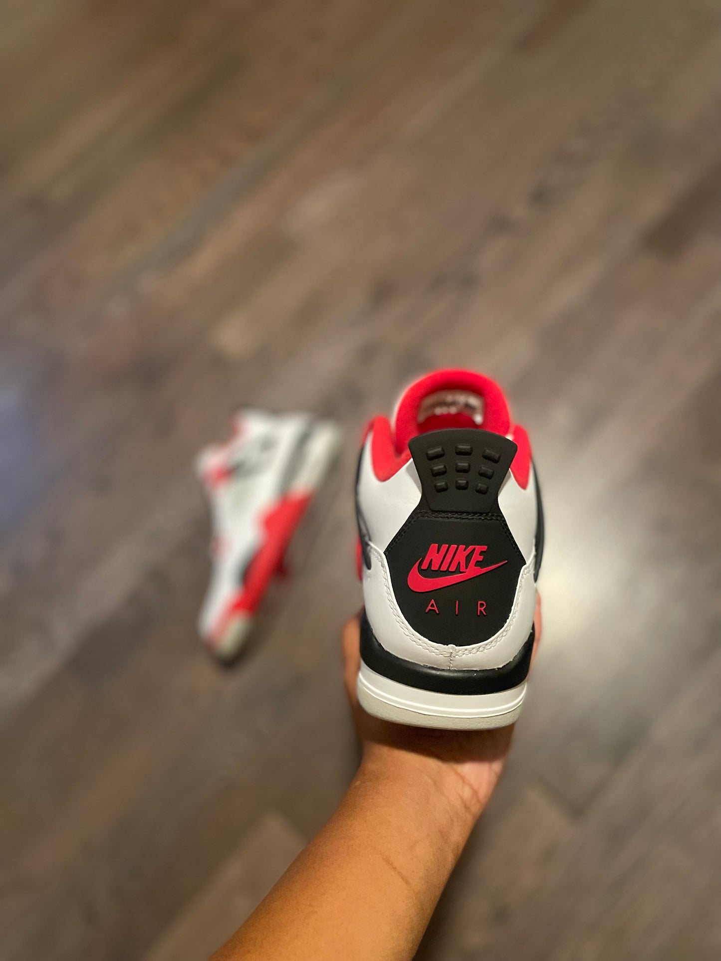 Air Jordan 4 Retro OG GS “Fire Red”