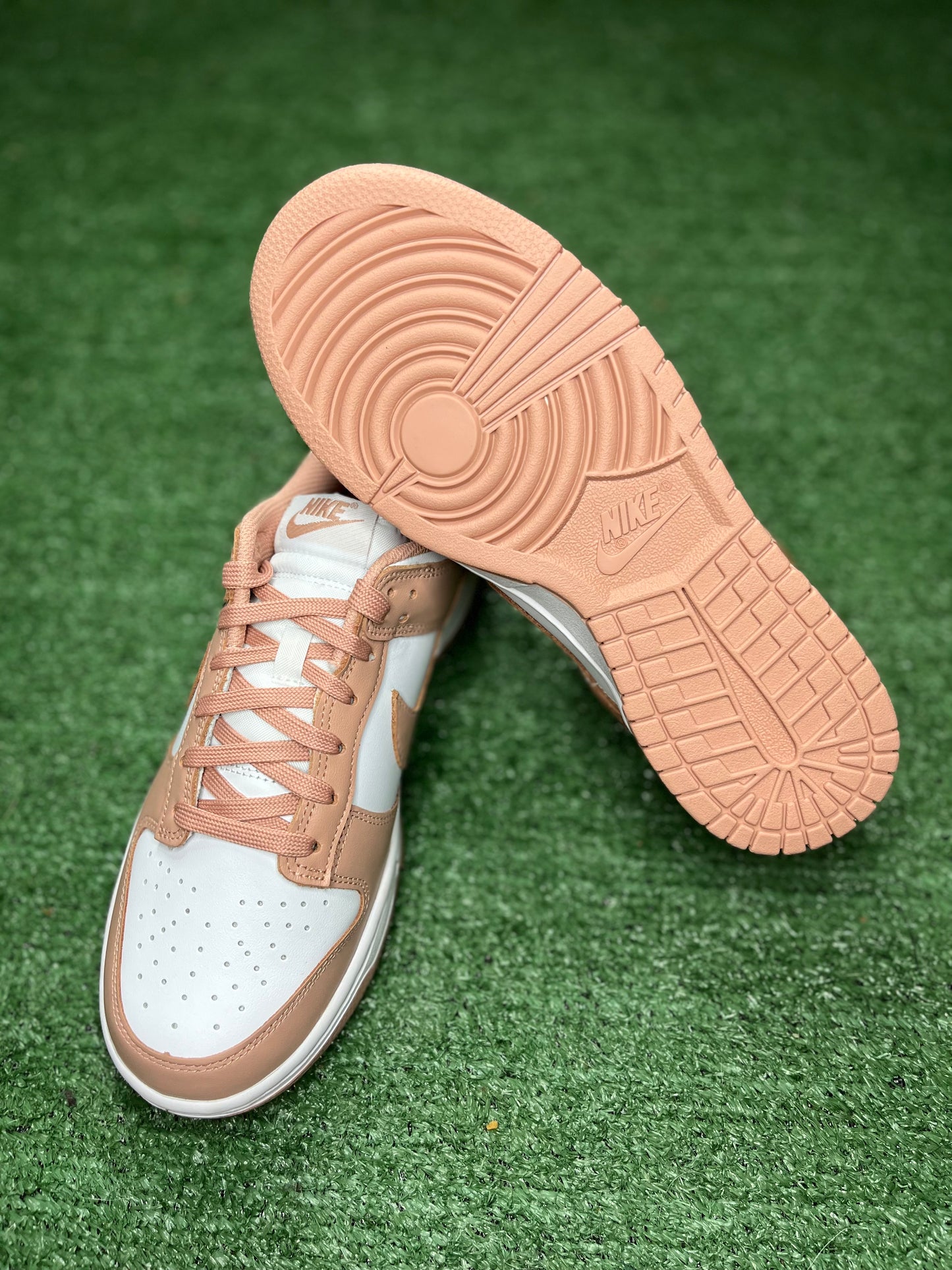 Nike Dunk Low “Rose Whisper”