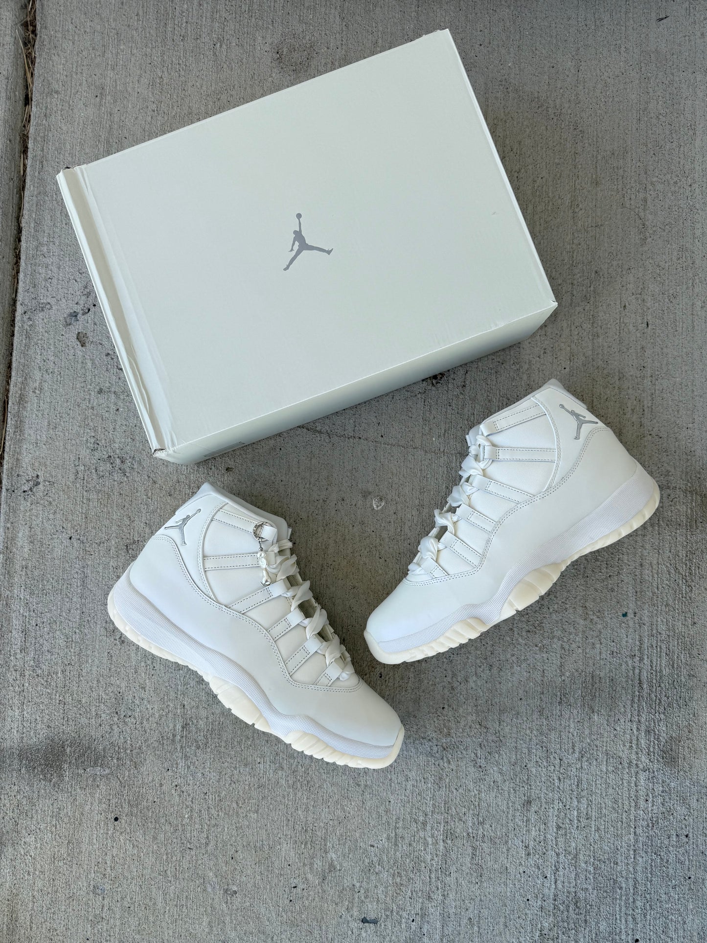 Jordan 11 Retro “Pearl” (W)