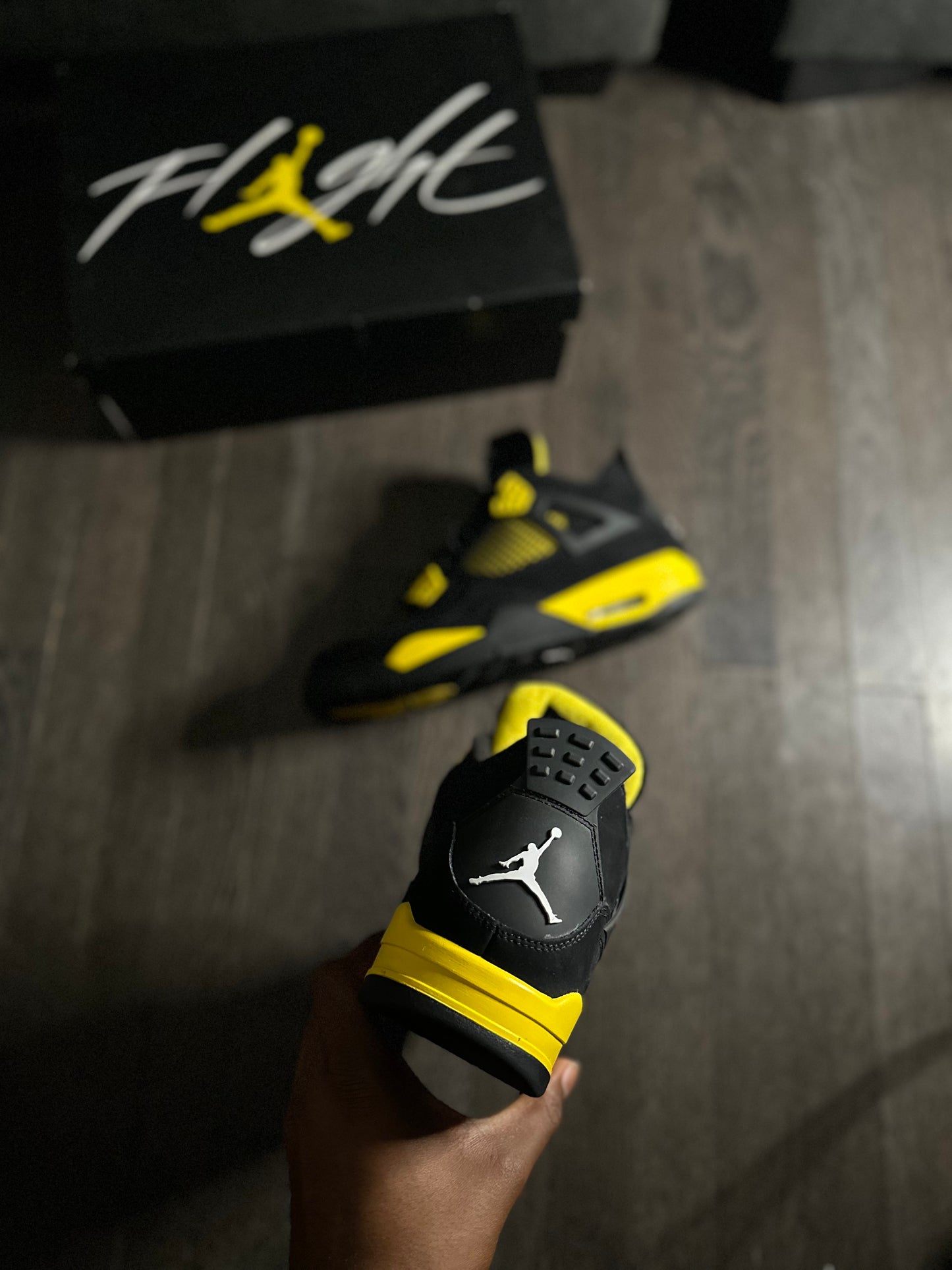 Jordan 4 Retro “Thunder”