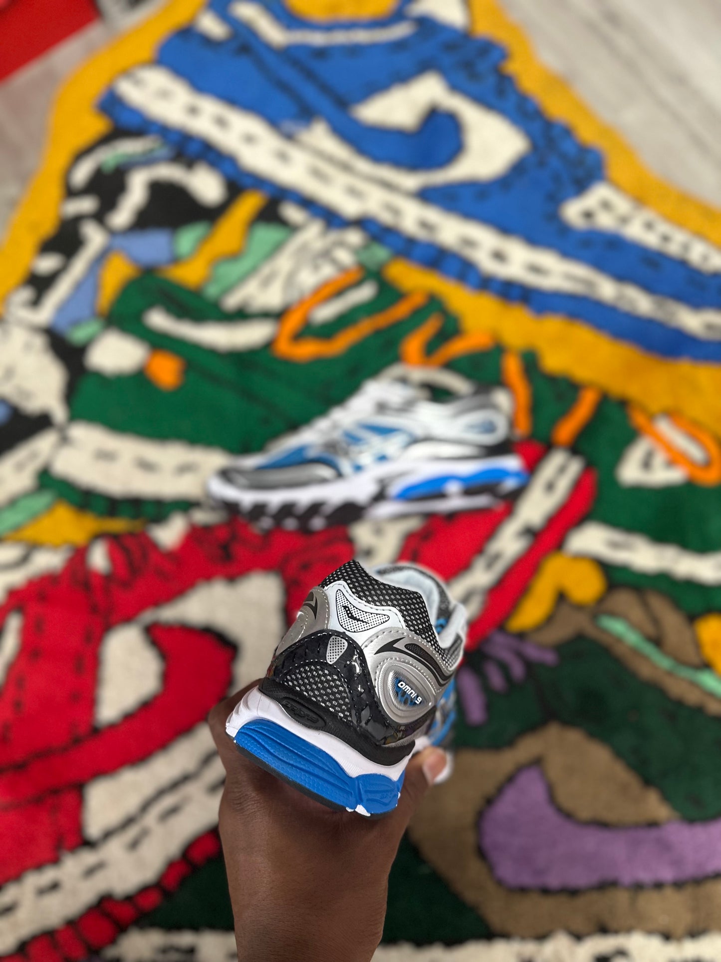 Saucony Progrid Omni 9 “Royal Silver”