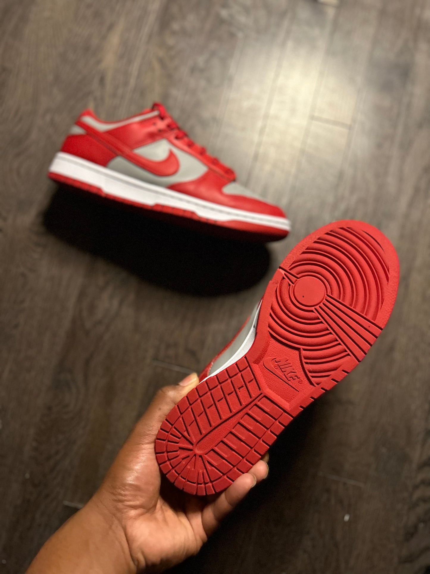 Nike Dunk Low Retro
“Medium Grey Varsity Red UNLV (2021)”