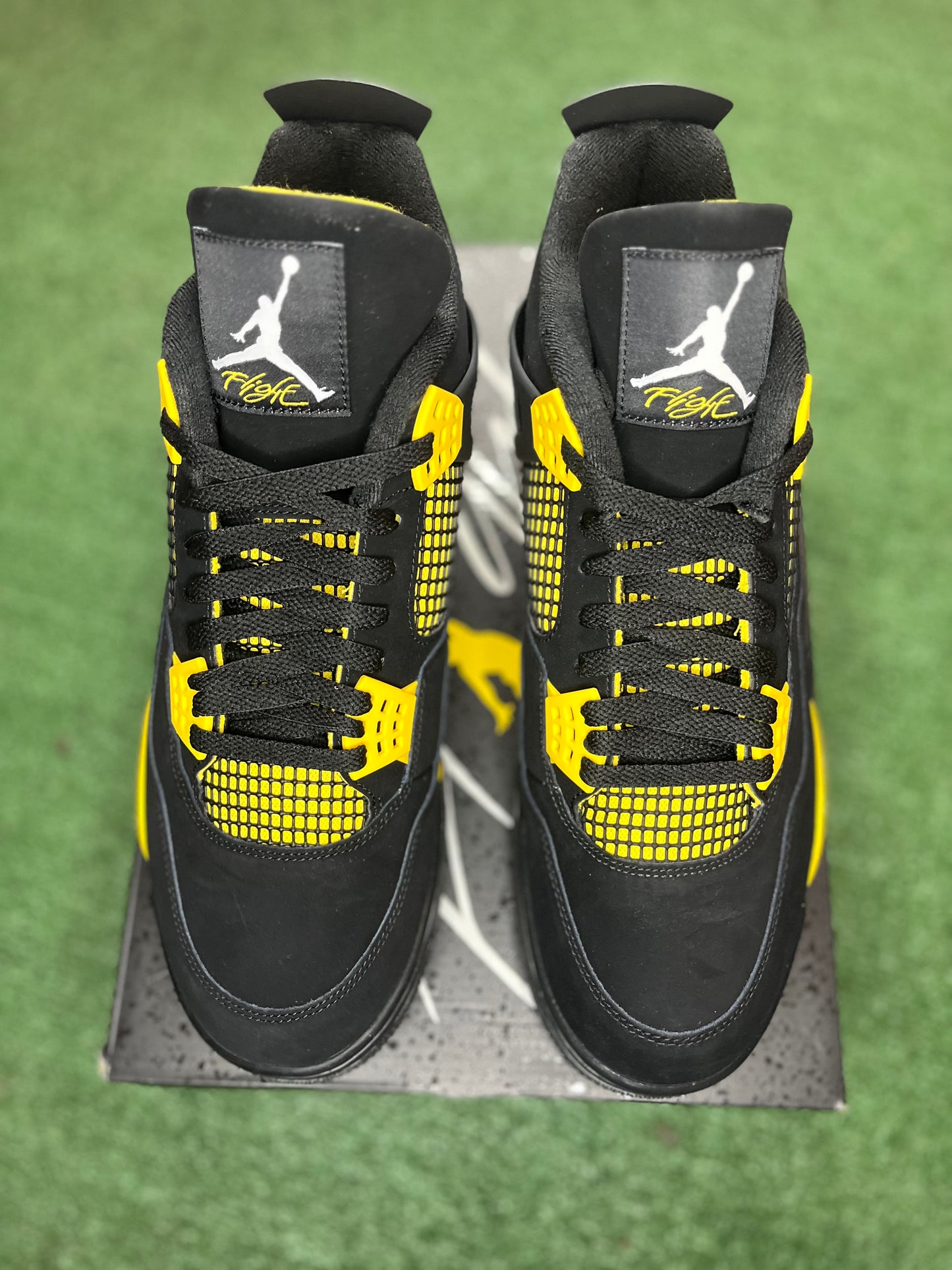 Jordan 4 Retro “Thunder “