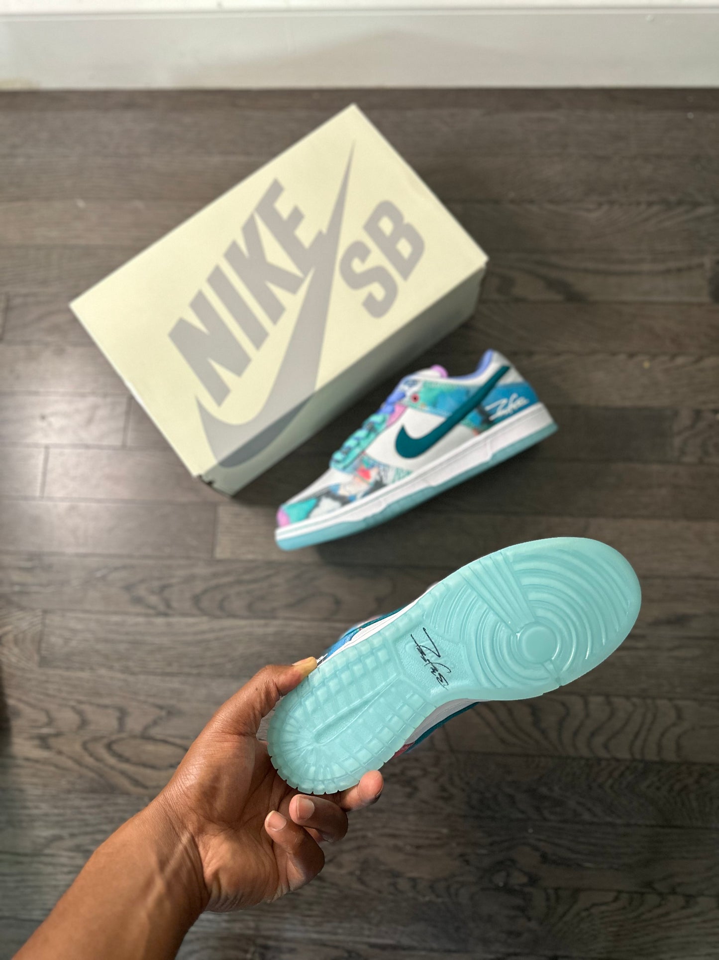 Nike SB Dunk Low “Futura Laboratories Bleached Aqua”