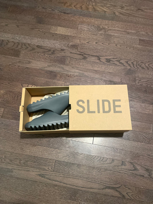 Yeezy slide “Slate Marine “