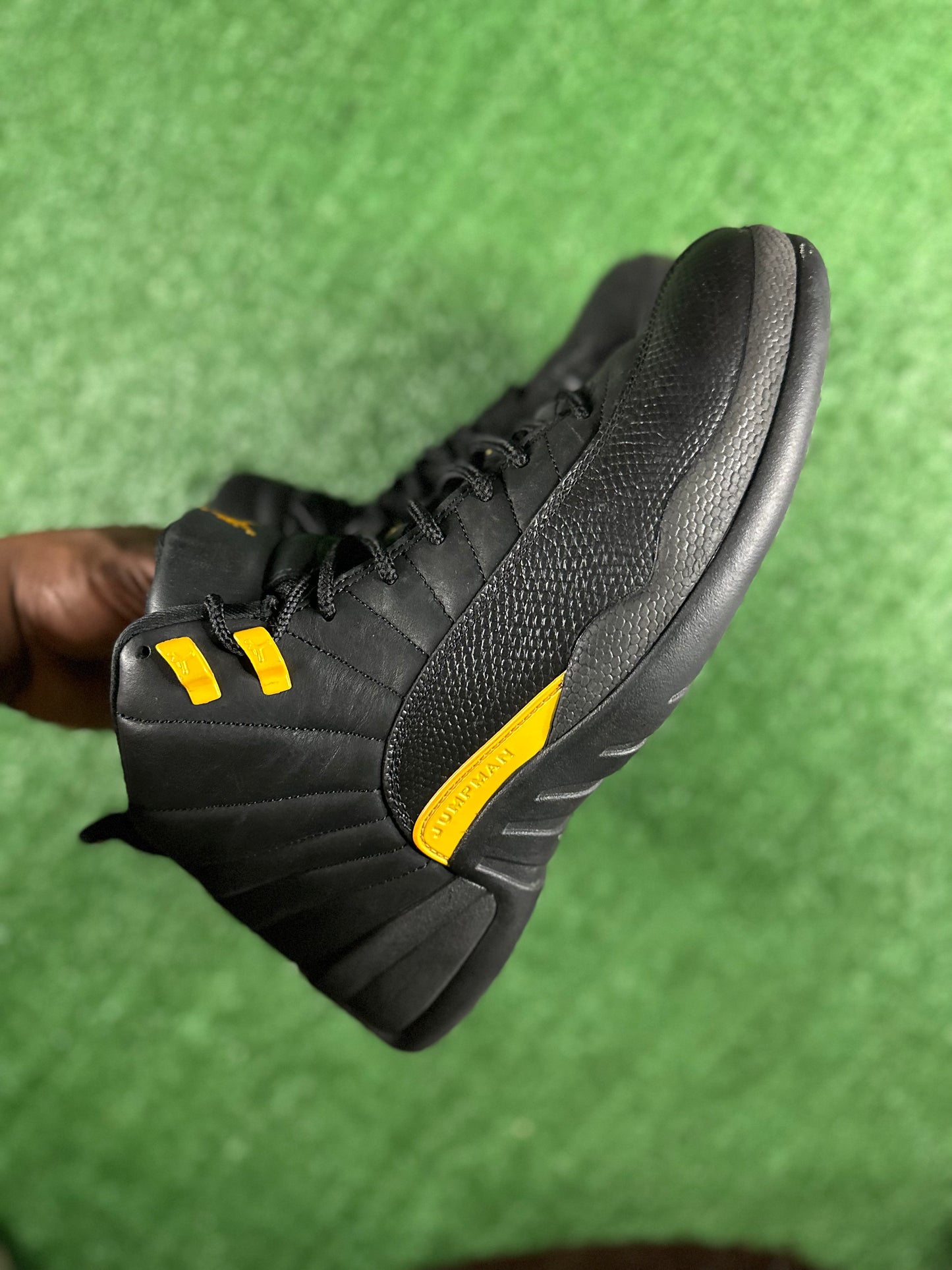 Air Jordan 12 Retro “Black Taxi”