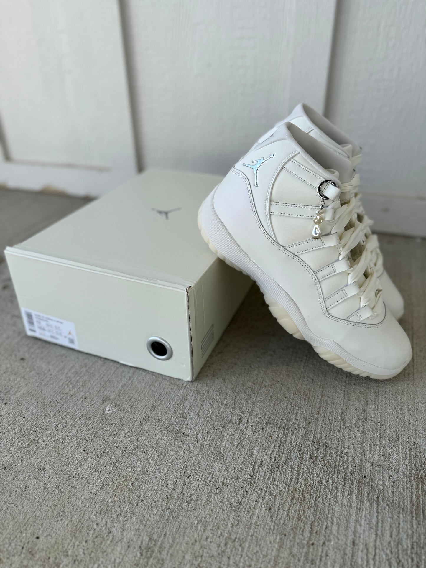 Jordan 11 Retro “Pearl” (W)