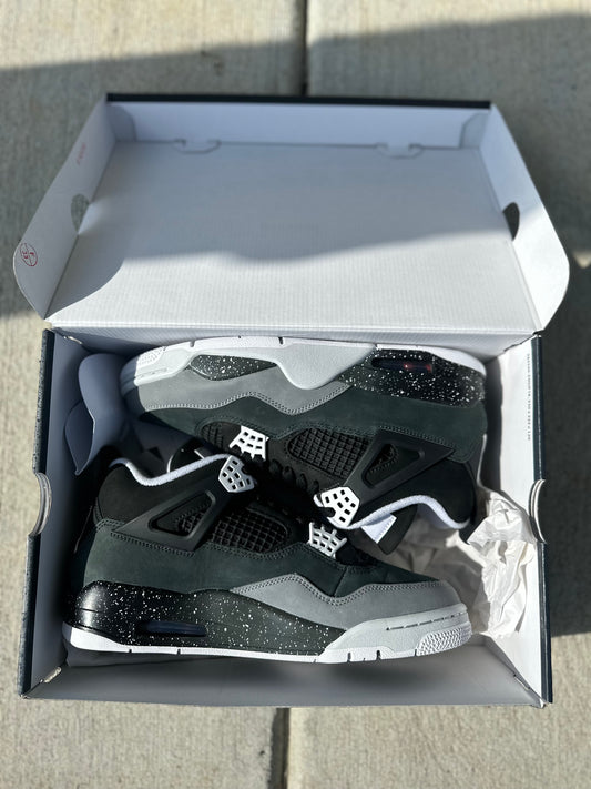 Jordan 4 Retro “Fear”