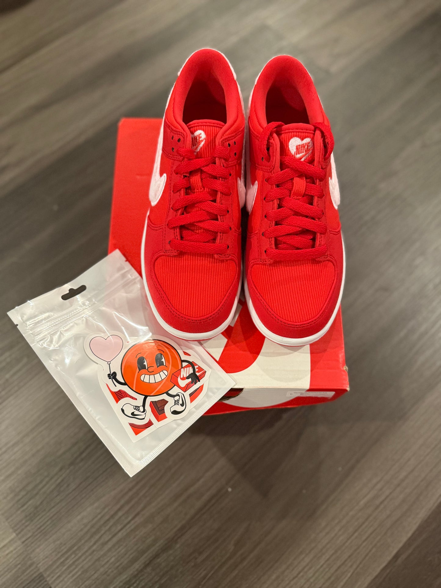 Nike Dunk Low “Valentines Day”