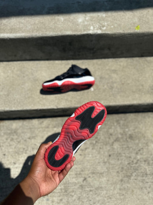 Jordan 11 Retro “Low Bred” (2025)